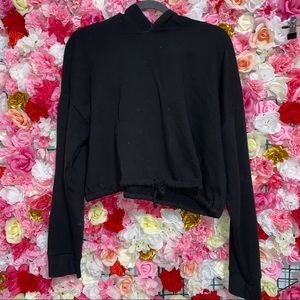 Large black Aeropostale cropped hoodie